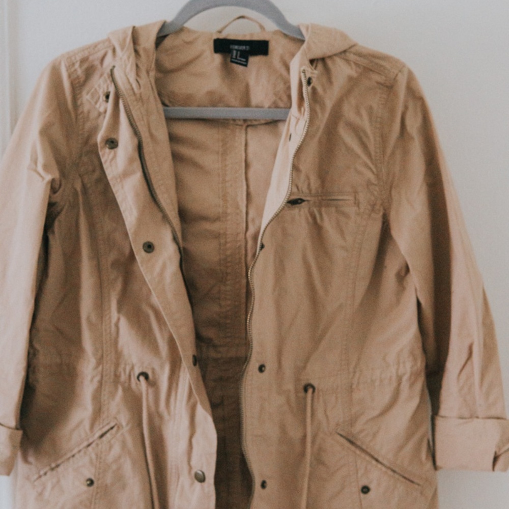 Lightweight tan spring jacket